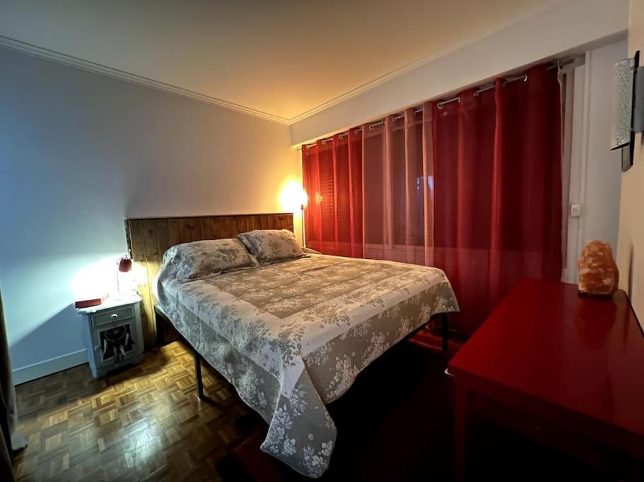 Grand Appartement Avec Balcon Et Parking Gratuit Sur Place باريس المظهر الخارجي الصورة