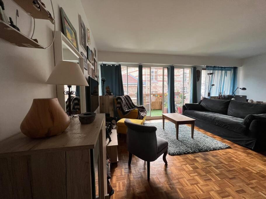 Grand Appartement Avec Balcon Et Parking Gratuit Sur Place باريس المظهر الخارجي الصورة