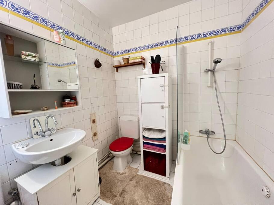 Grand Appartement Avec Balcon Et Parking Gratuit Sur Place باريس المظهر الخارجي الصورة